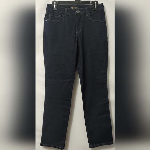 Lee Women's Instantly Slim Straight Leg Jeans 6 Petite NWOT - Picture 5 of 11